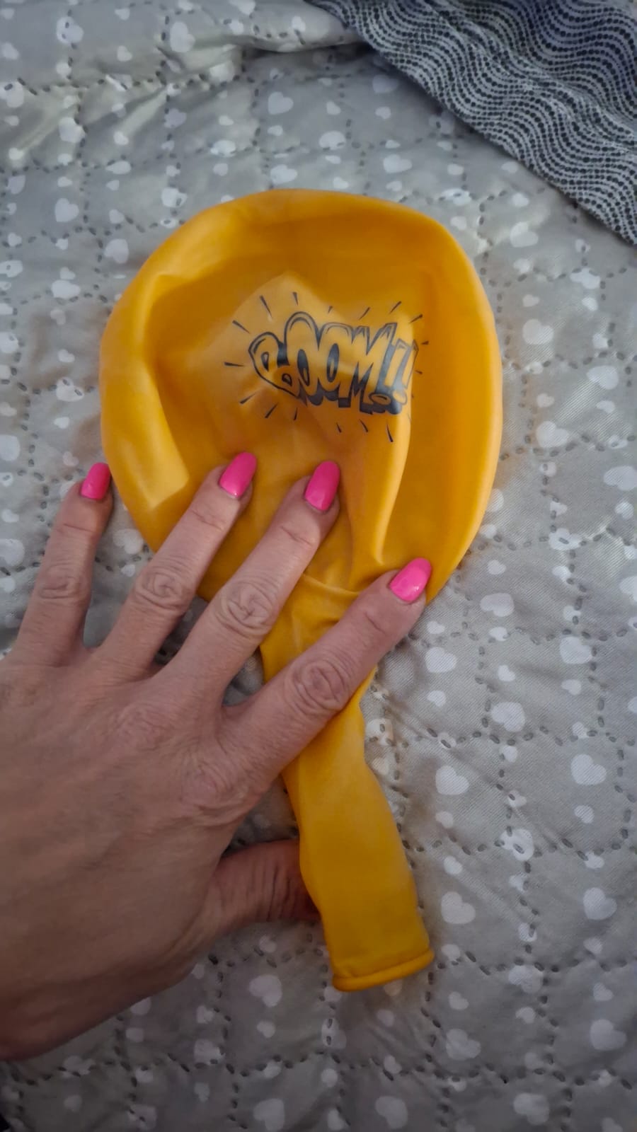 Kalisan 24" crystal print "BOOM!!"