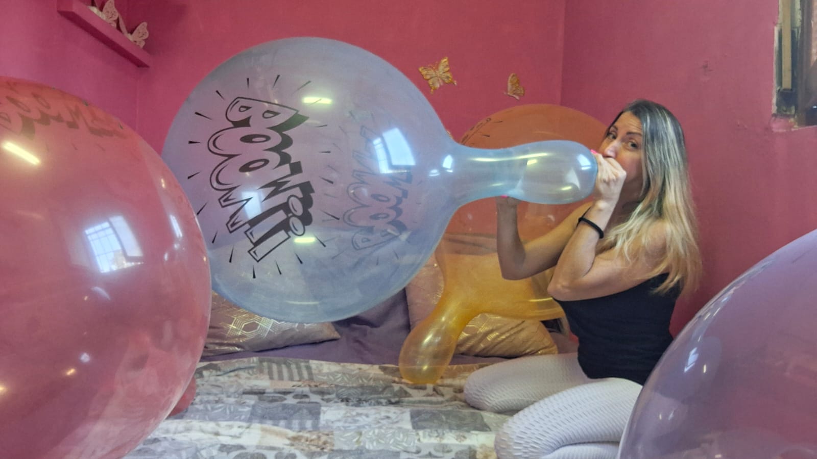 Kalisan 24" crystal print "BOOM!!"